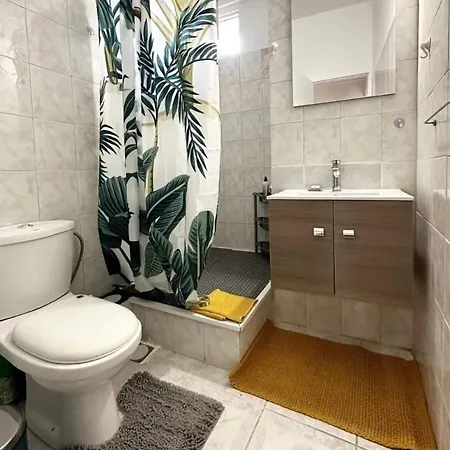 Mike's Apartment *